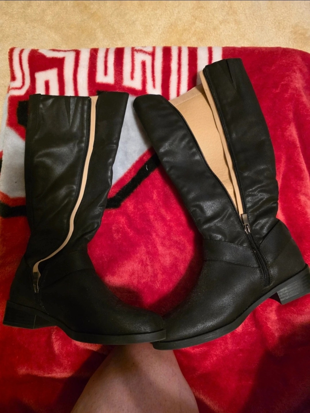 Journee Collection Black Knee High Boots Size 9 Never Worn